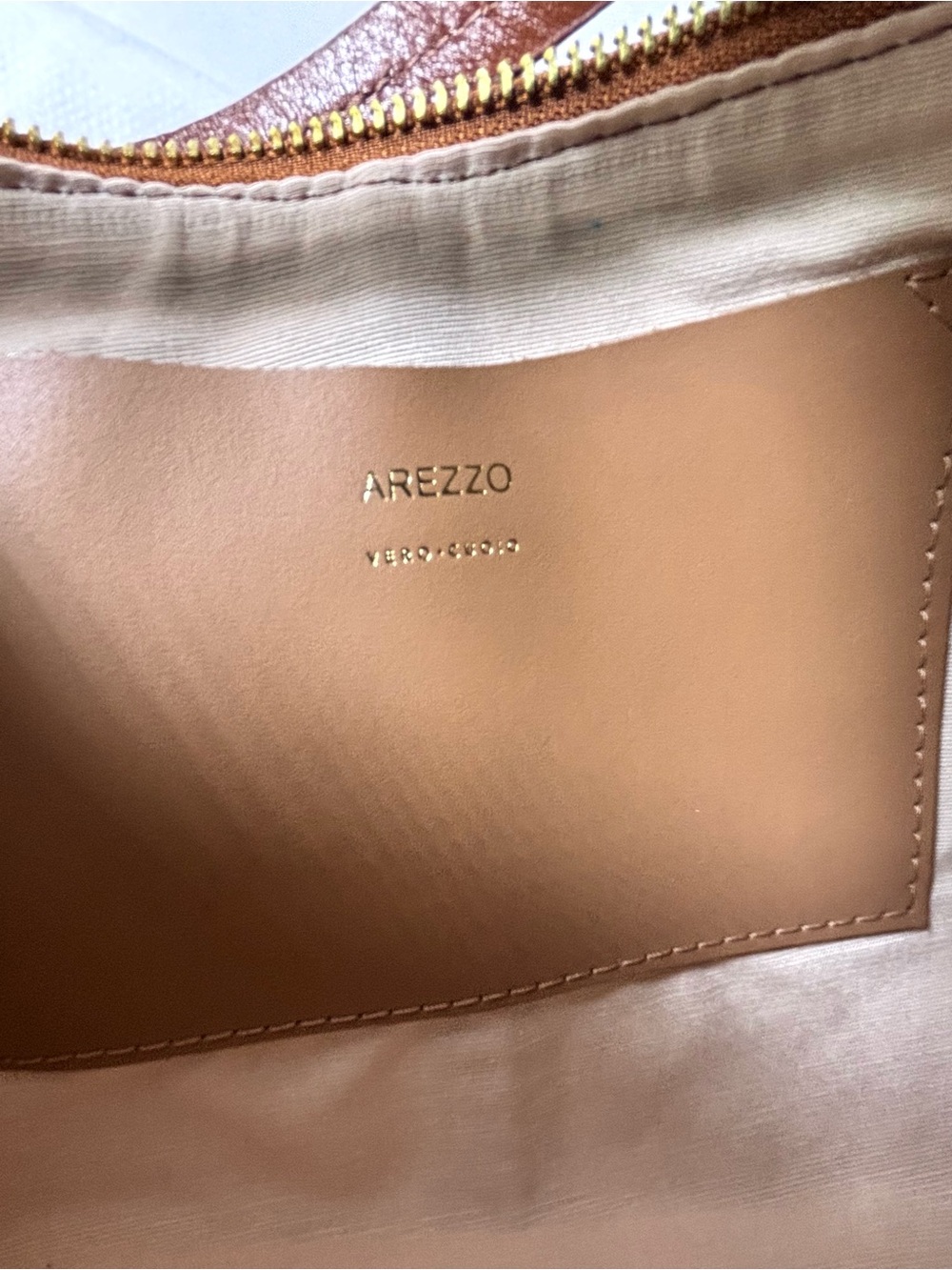 Arezzo Sloane Sm Leather C/B. Cognac. - Picture 7 of 11
